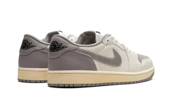 Air Jordan 1 Low OG - Atmosphere Grey