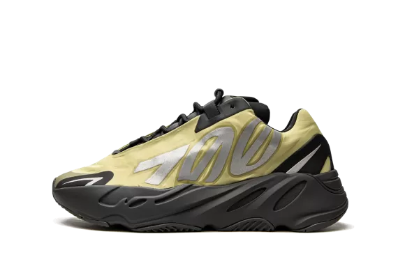 YEEZY 700 MNVN - Resin