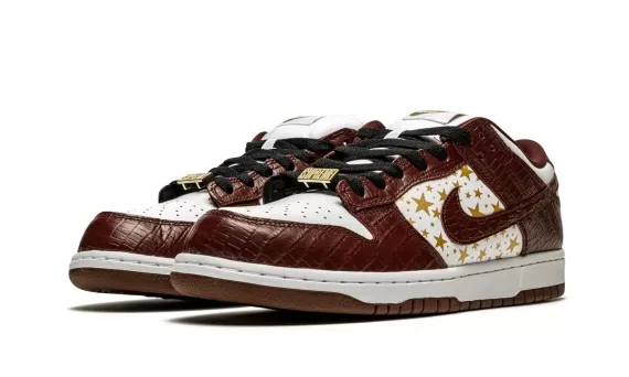 SB Dunk Low Supreme - Stars - Barkroot Brown