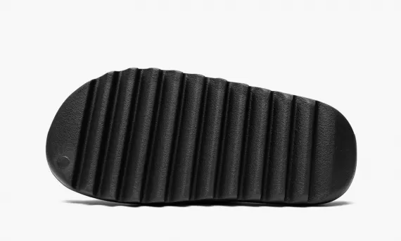 Shop Women's YEEZY SLIDE Onyx & Save!