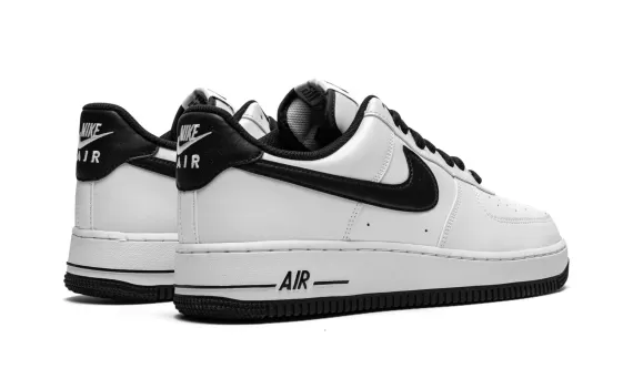 Air Force 1 '07 - White / Black