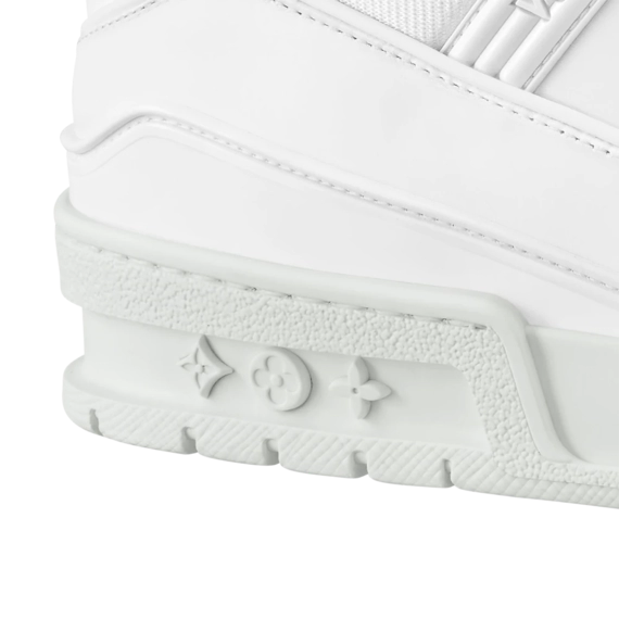 Men's Louis Vuitton Sneaker - White Calf Leather - Get It Now!