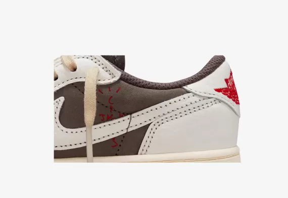 Look Stylish with the Air Jordan 1 Retro Low OG SP - Travis Scott Reverse Mocha for Men!