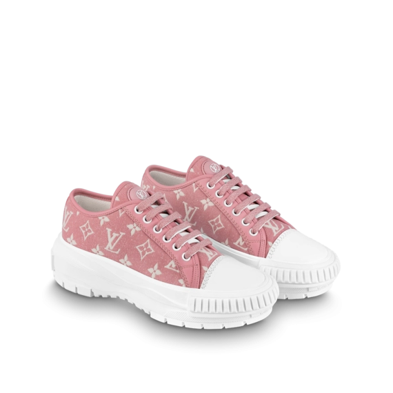 Grab a Discount on Women's Lv Squad Sneaker