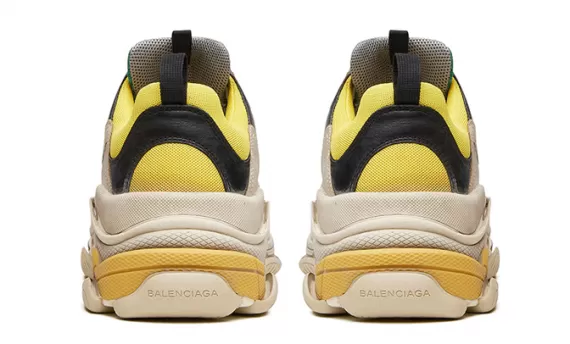 Get the Women's Balenciaga Triple S - Trainers Green / Yellow Look Today!
