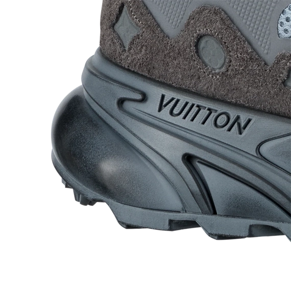 New LV Runner Tatic Sneaker Gray - For Men