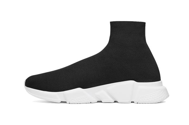 Stylish Men's BALENCIAGA SPEED RUNNER MID BLACK/WHITE at Discounted Price